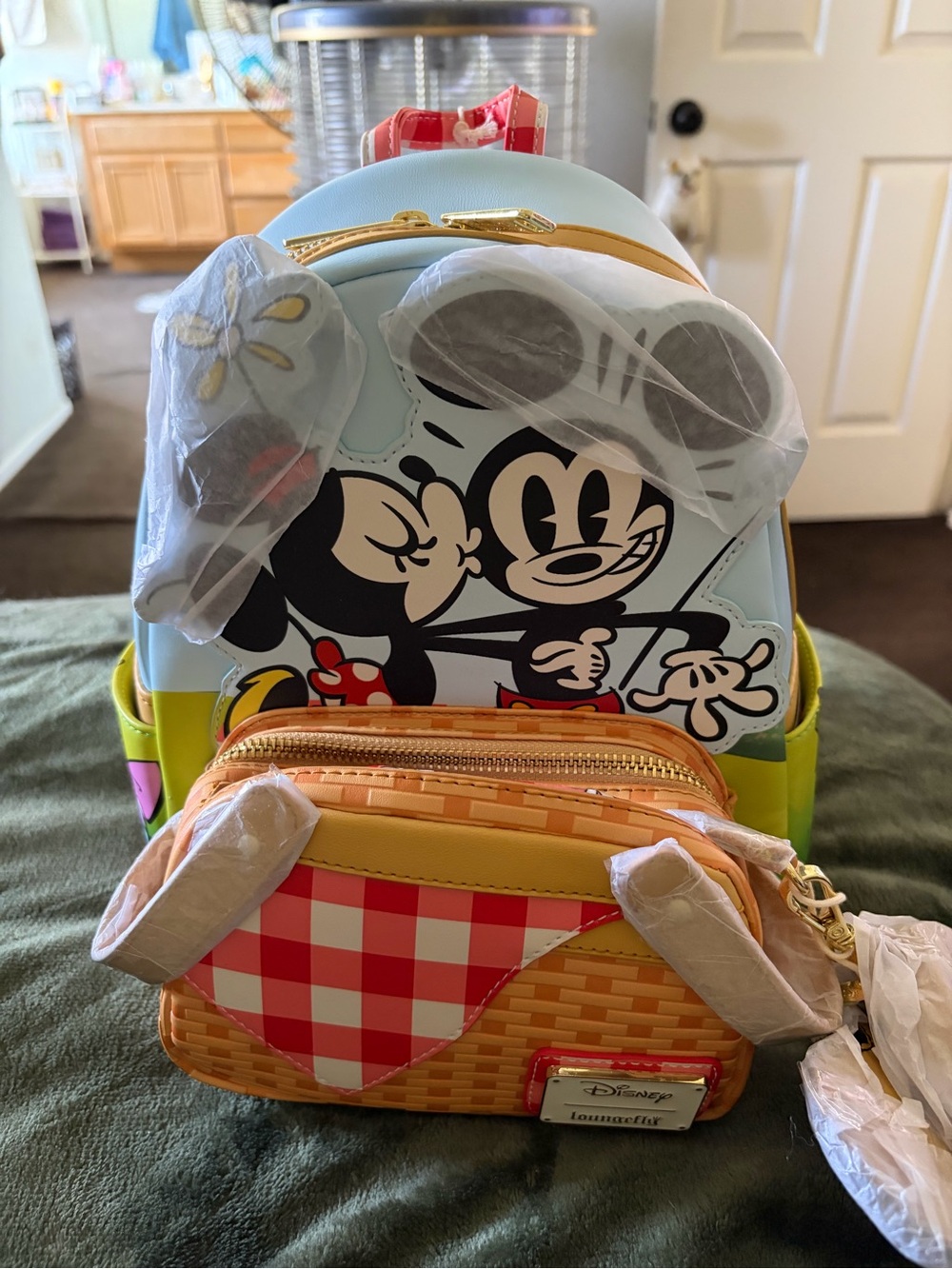Loungefly Disney Mickey & Minnie Perfect Picnic mini backpack NWT-